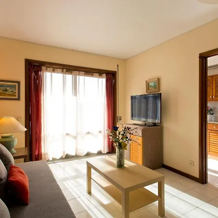 Lovelystay - Ayres With Terrace & Ac Appartement Porto