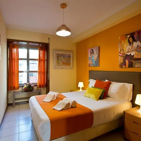 Lovelystay - Ayres With Terrace & Ac Porto